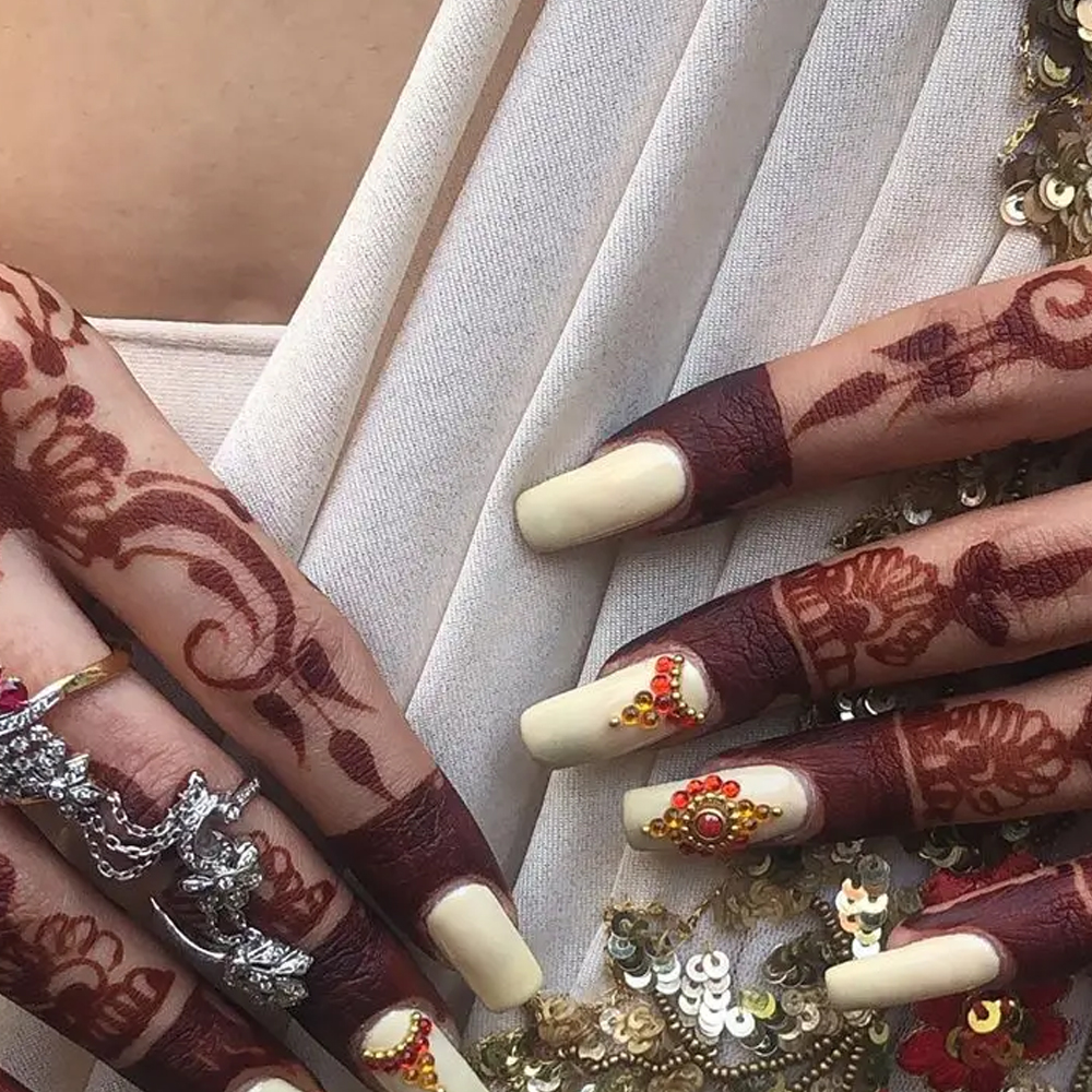 20+ simple mehndi design ideas to save for weddings and other occasions! |  Bridal Mehendi and Makeup | Wedding Blog